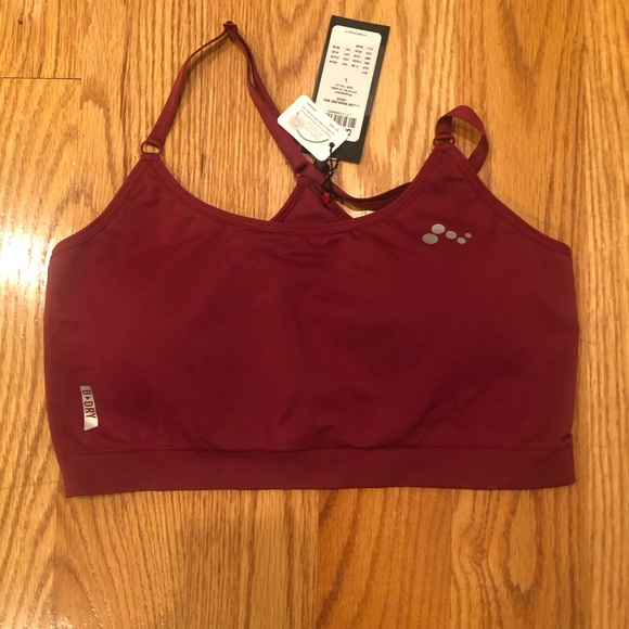 FITNESS GEAR GRAB BAG (sports bras, tee, bag - Picture 3 of 7